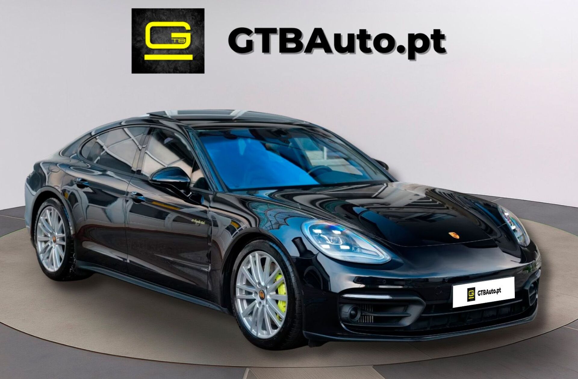 PORSCHE Panamera 4 E-Hybrid