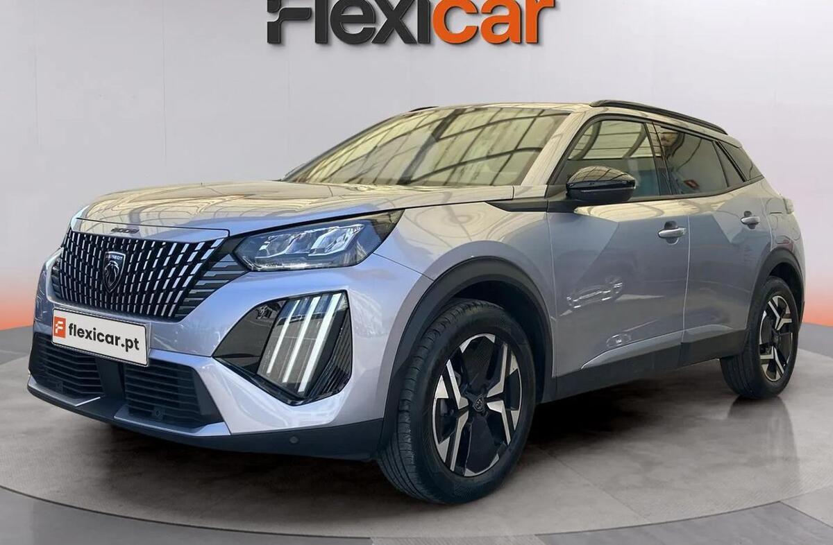 PEUGEOT 2008 1.2 PureTech Allure EAT8