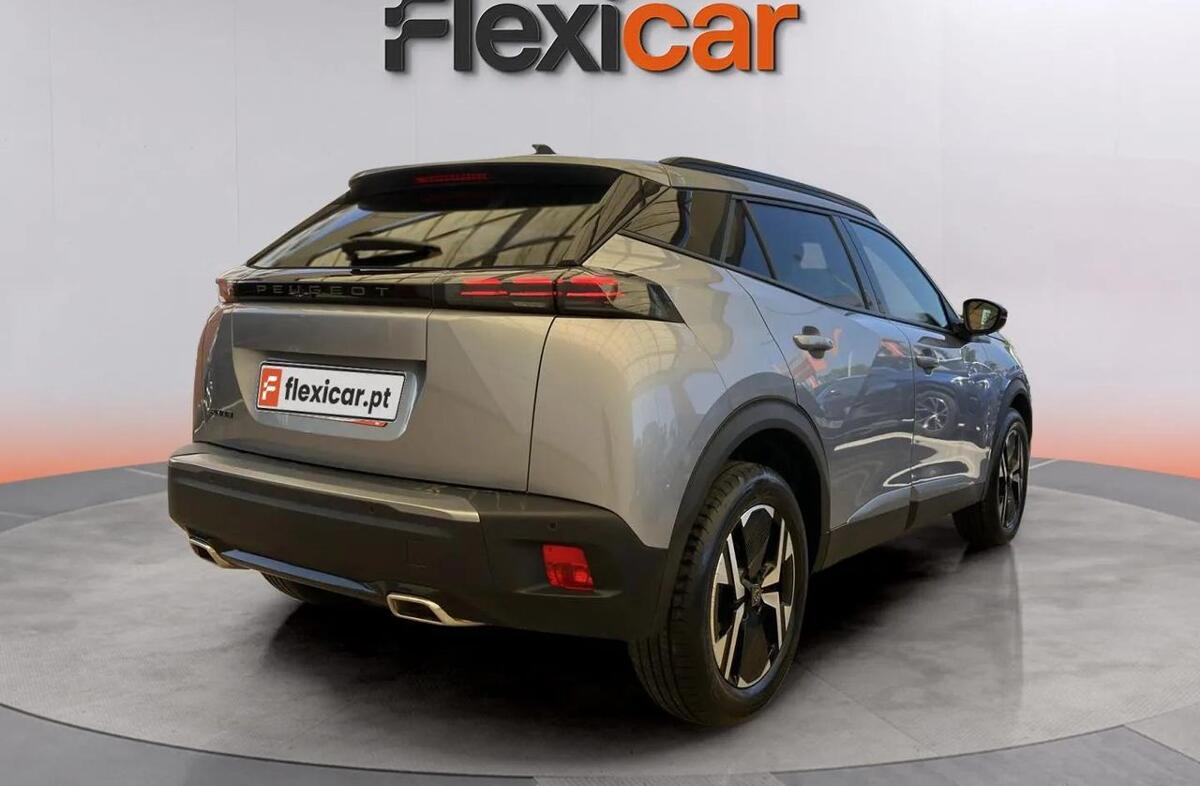 PEUGEOT 2008 1.2 PureTech Allure EAT8