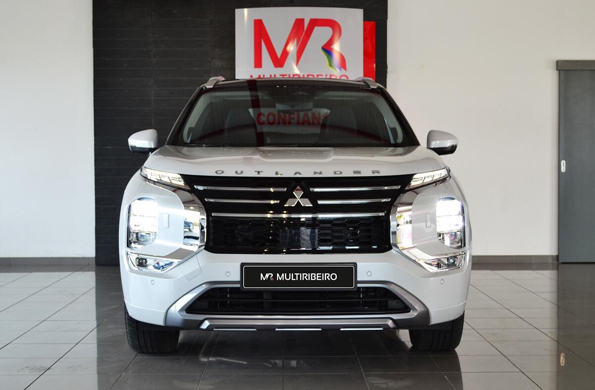 MITSUBISHI Outlander 2.4 PHEV Instyle
