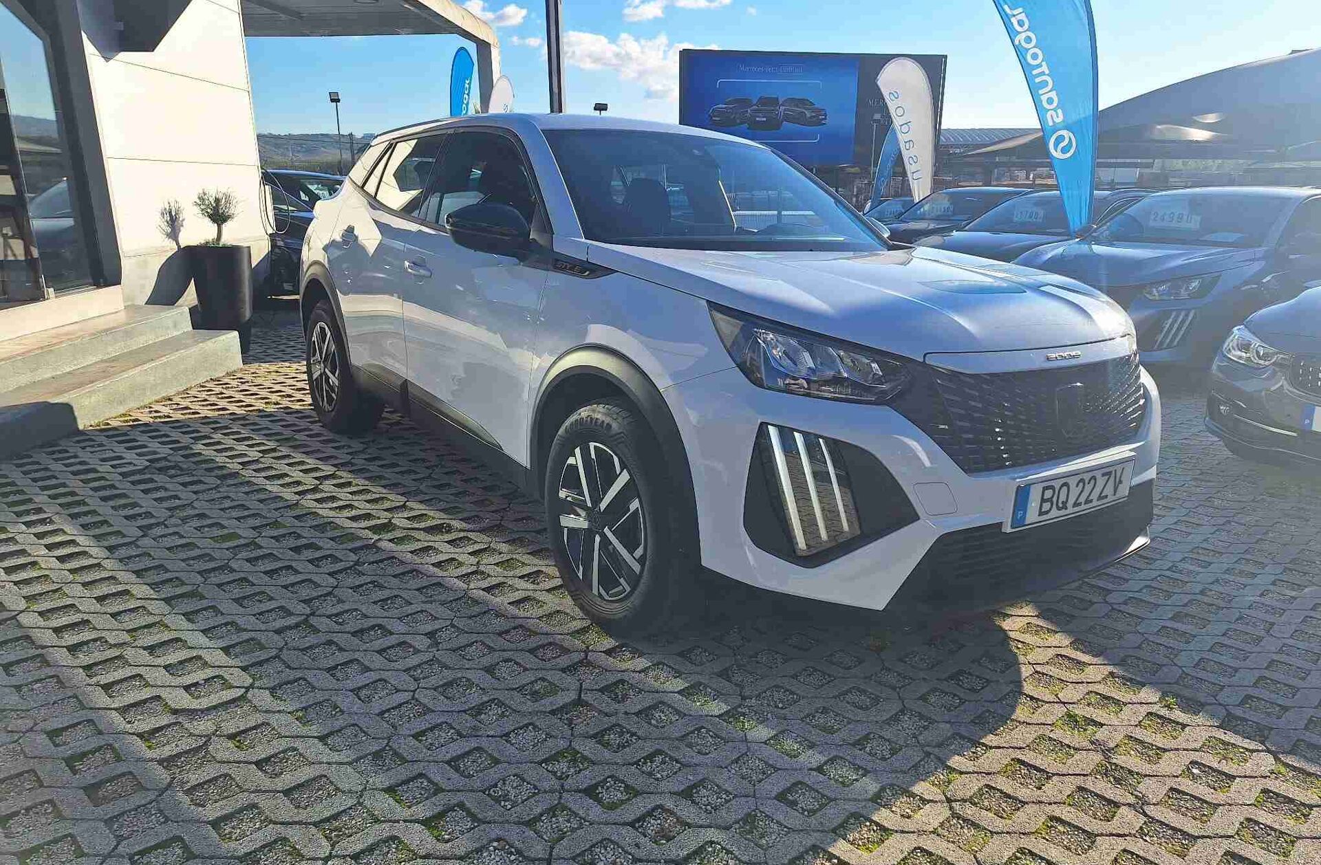 PEUGEOT 2008 1.2 PureTech Style
