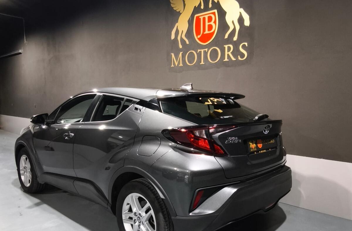 TOYOTA C-HR 1.8 Hybrid Comfort