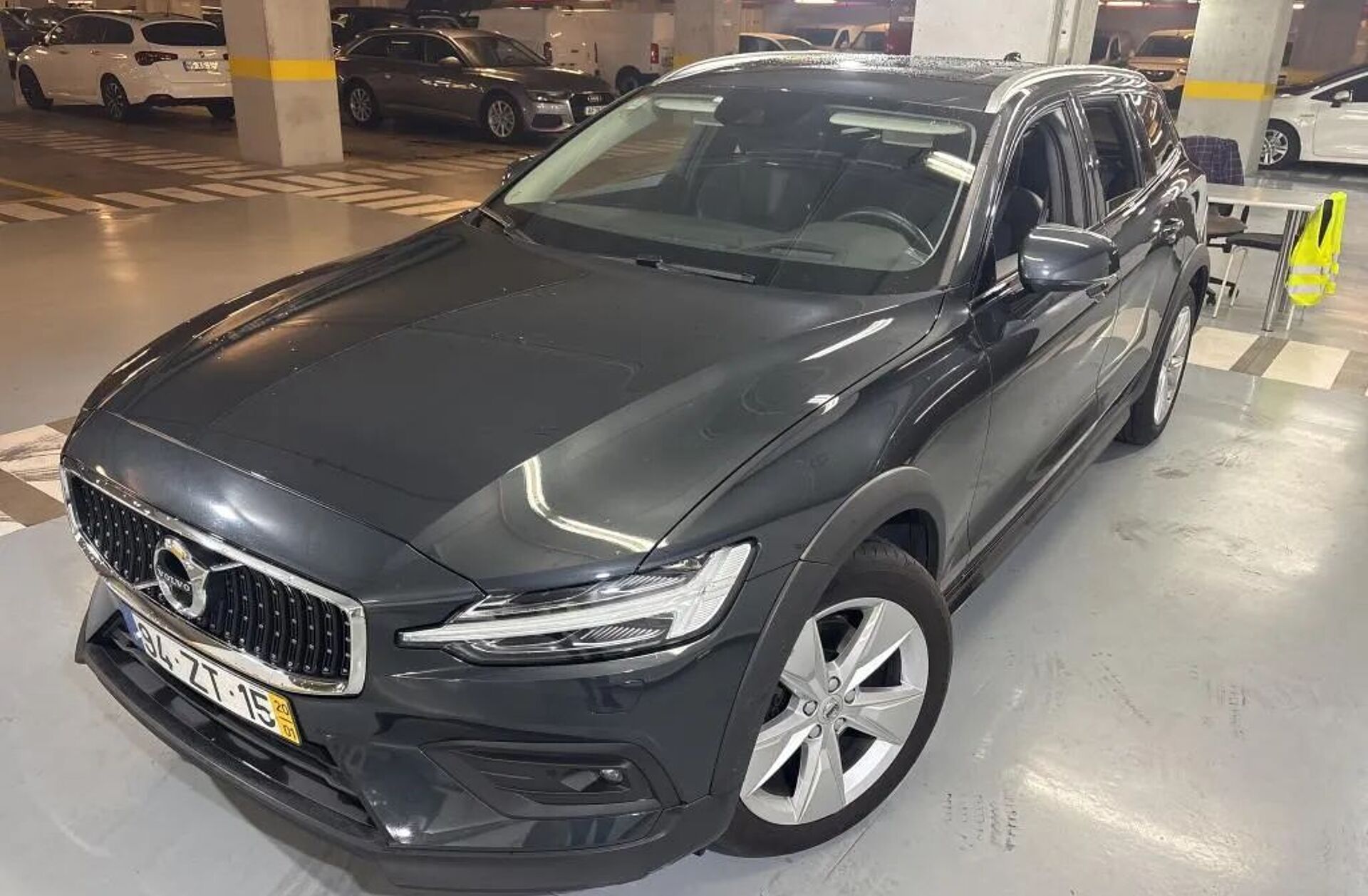 VOLVO V60 2.0 D4 Geartronic