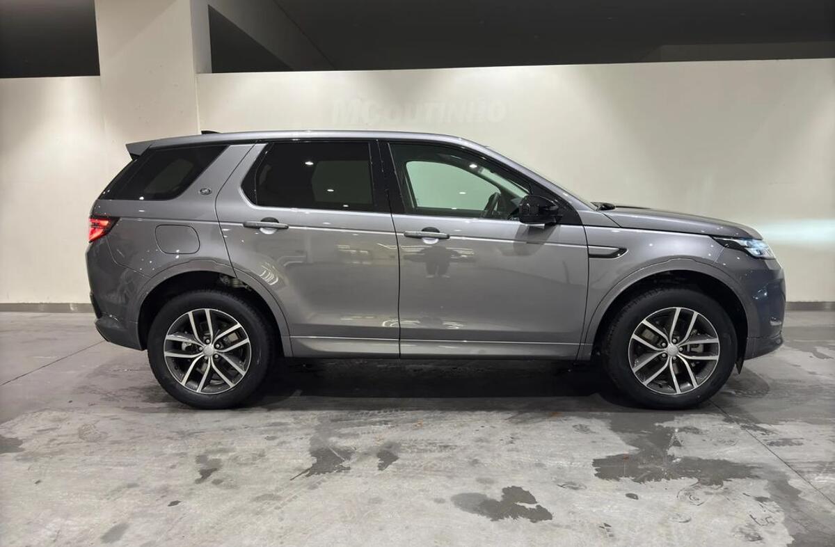 LAND ROVER Discovery S.1.5 I3 P270e AWD S