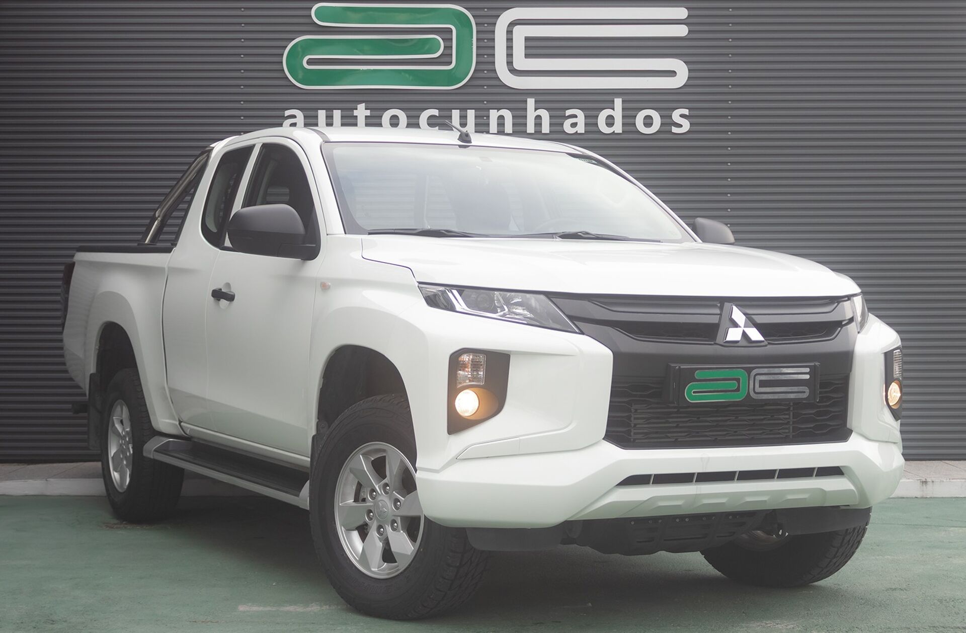 MITSUBISHI L 200 2.3 DI-D Space Cab Campera 4WD
