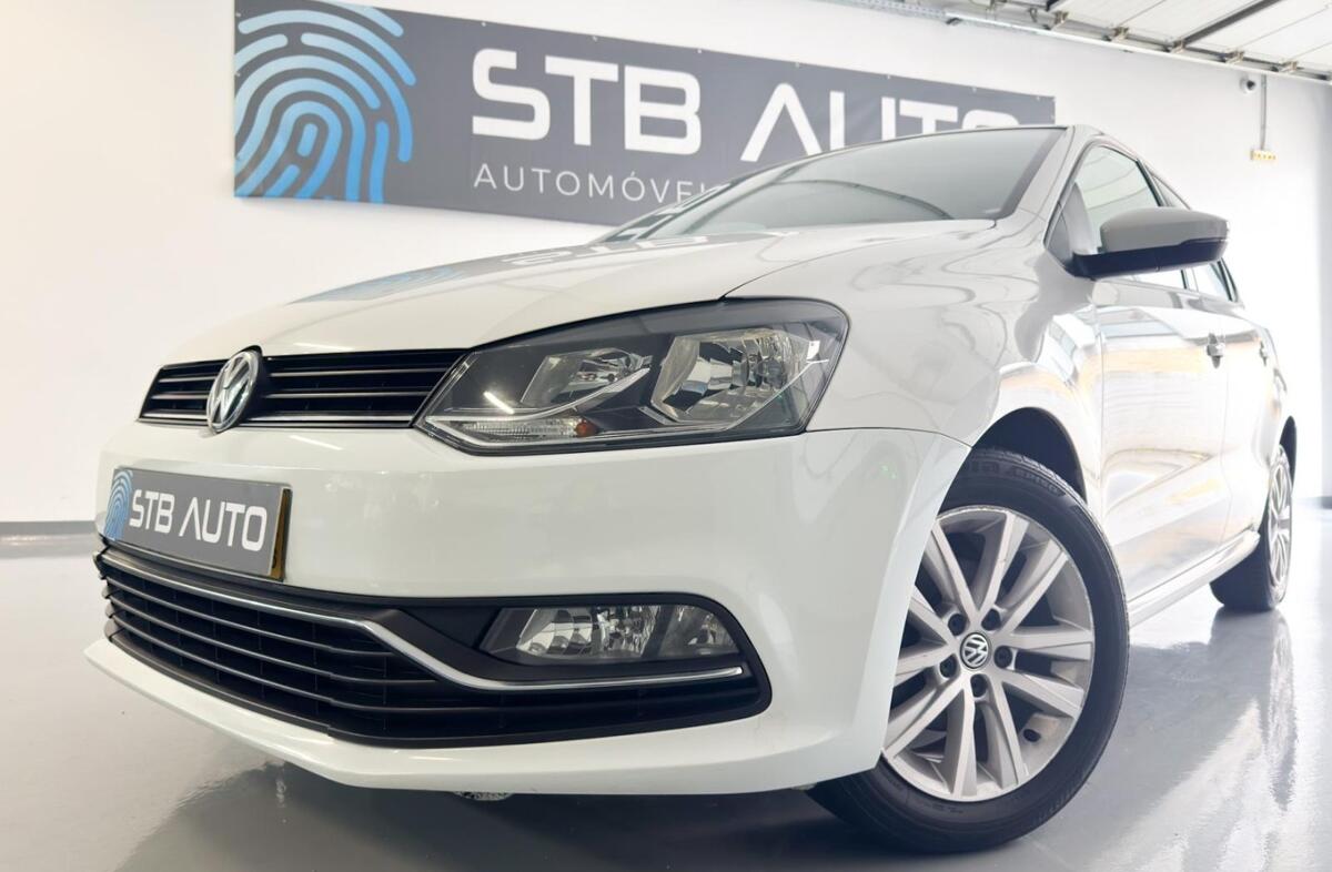 VOLKSWAGEN Polo 1.2 TSi Confortline Nav
