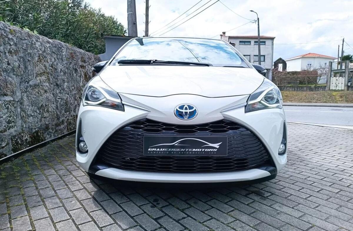 TOYOTA Yaris 1.5 HSD 20 Anos
