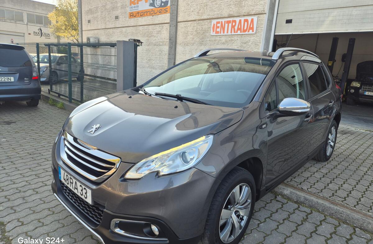 PEUGEOT 2008 1.2 PureTech Active
