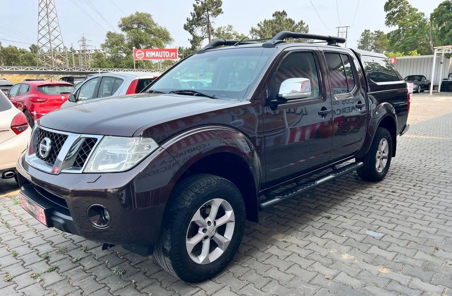 NISSAN Navara 2.5 dCi CD LE Hi-Tech +P.Premium 4WD