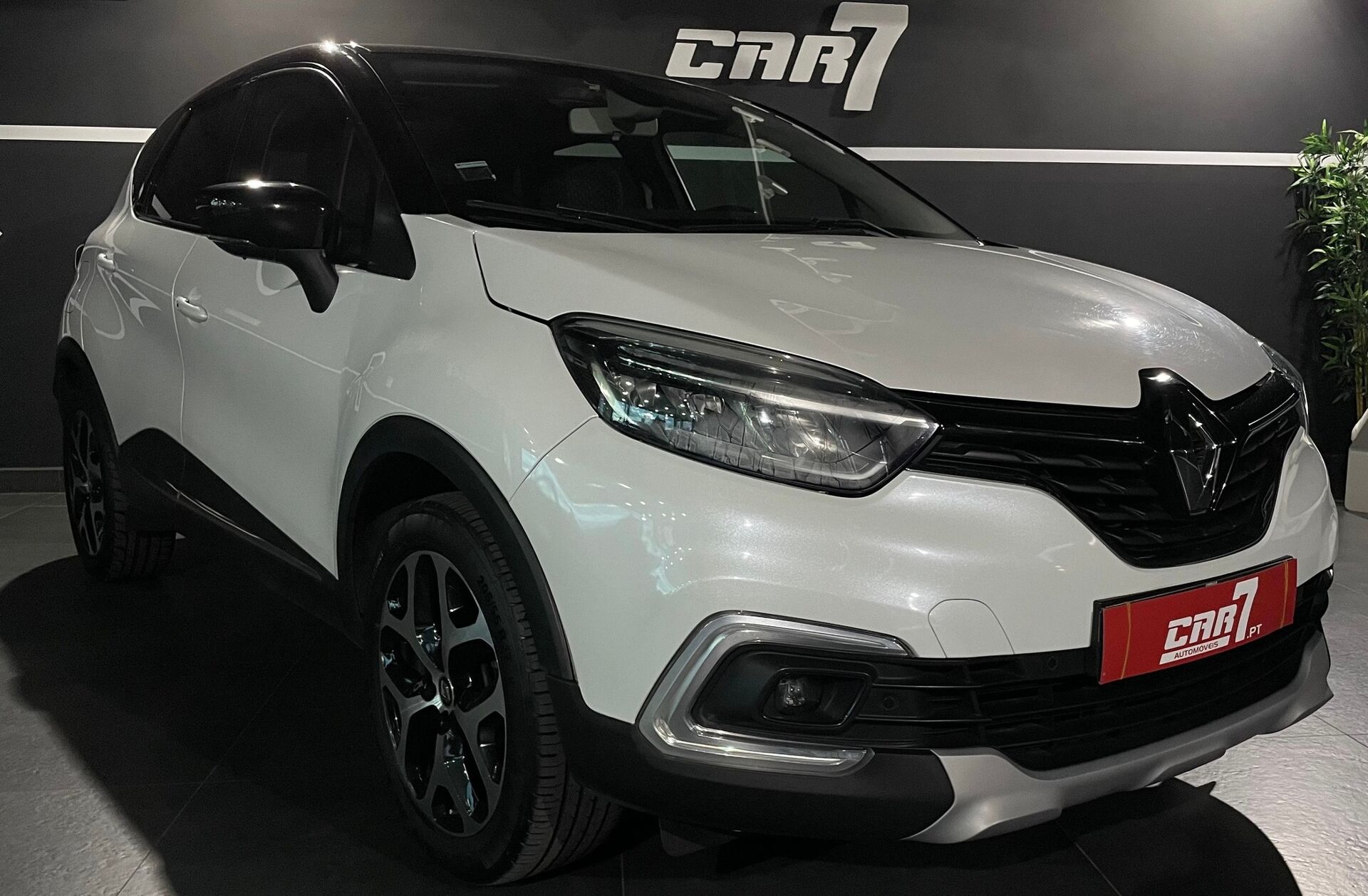 RENAULT Captur 0.9 TCe Exclusive