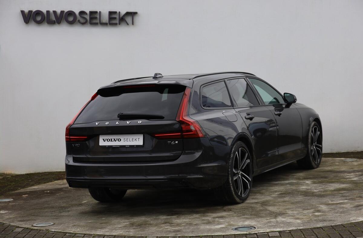 VOLVO V90 2.0 T6 PHEV Plus Dark AWD
