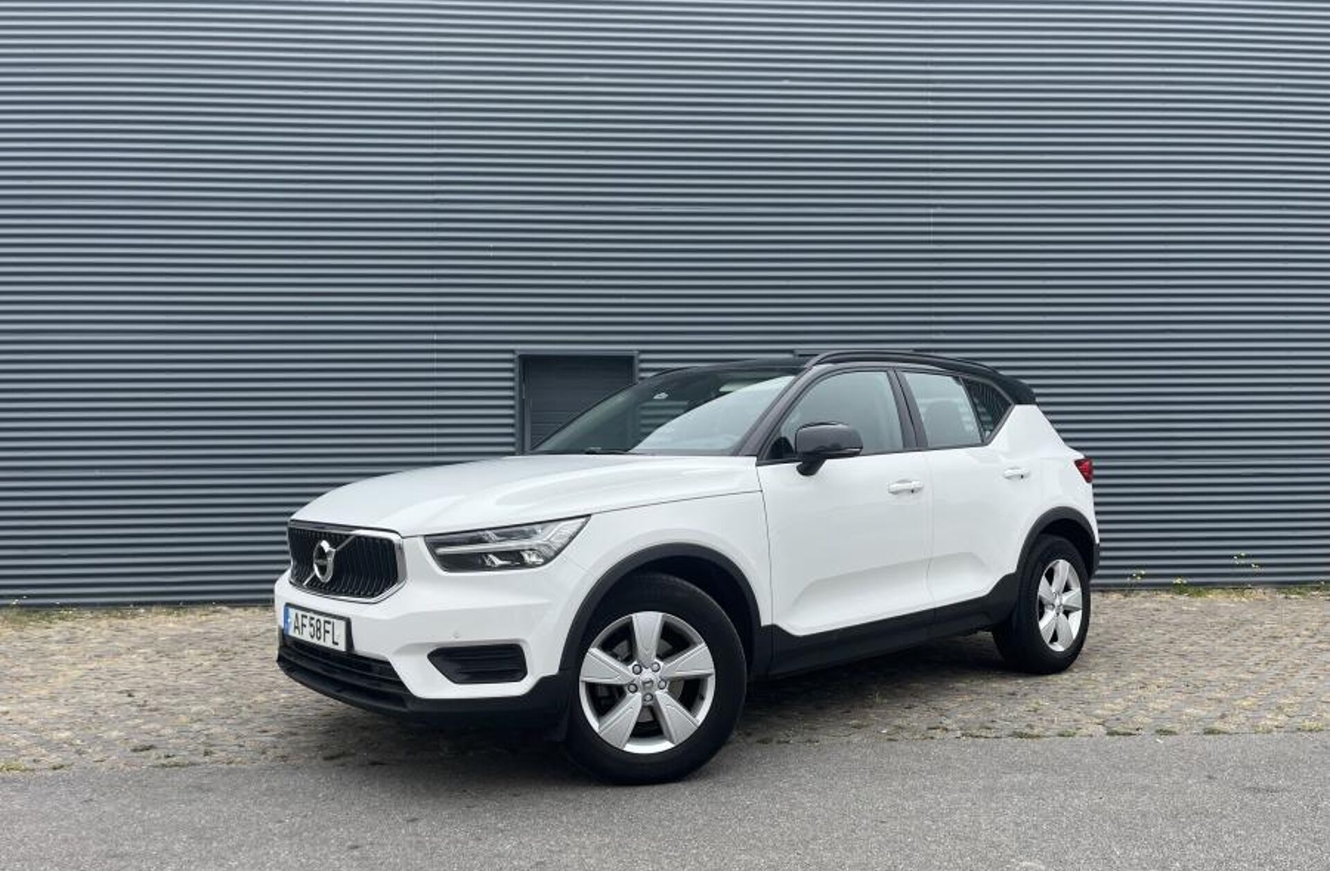 VOLVO XC40 1.5 T2 Momentum Geartronic