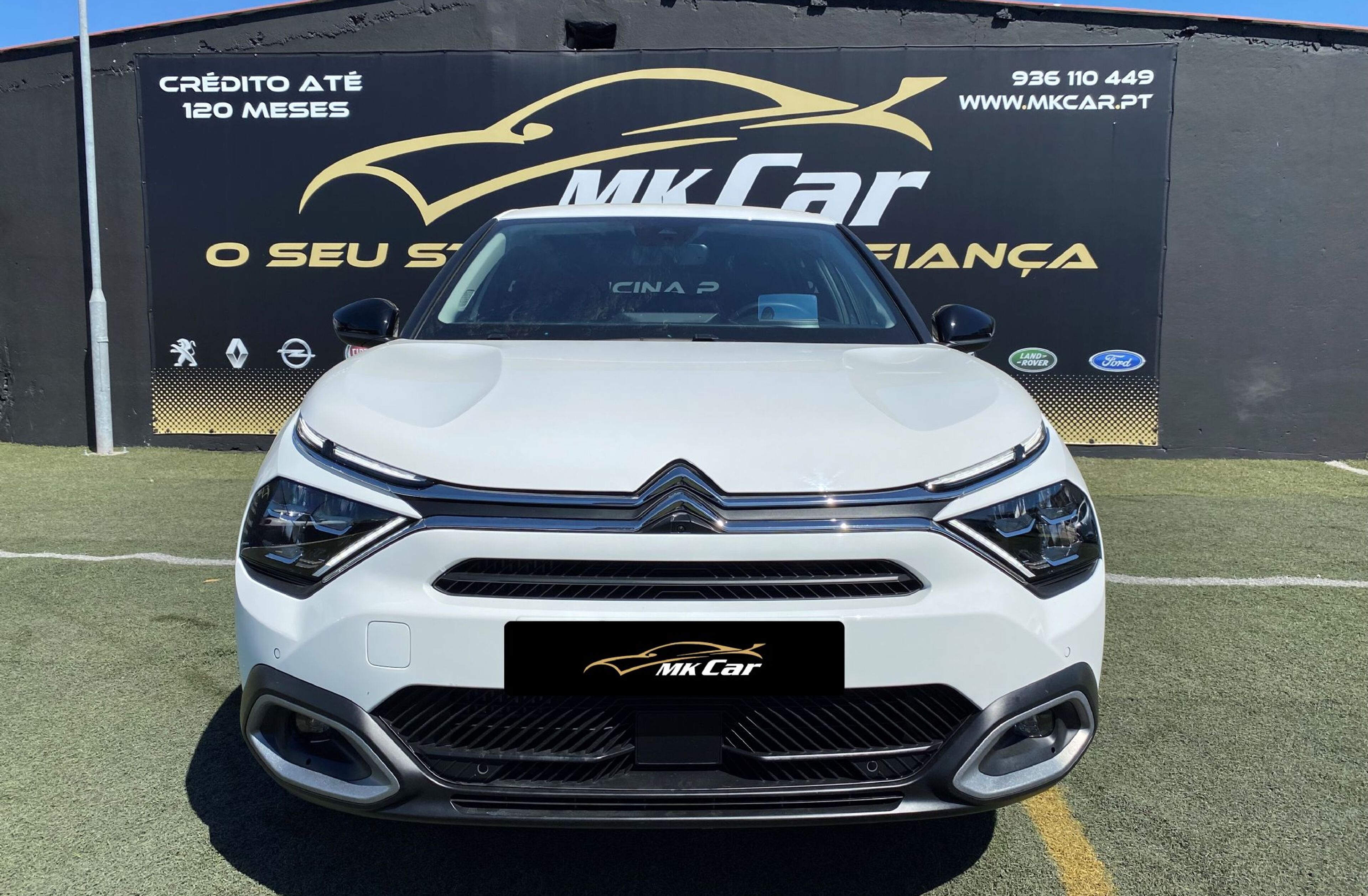 CITROEN C4 1.5 BlueHDi Shine EAT8