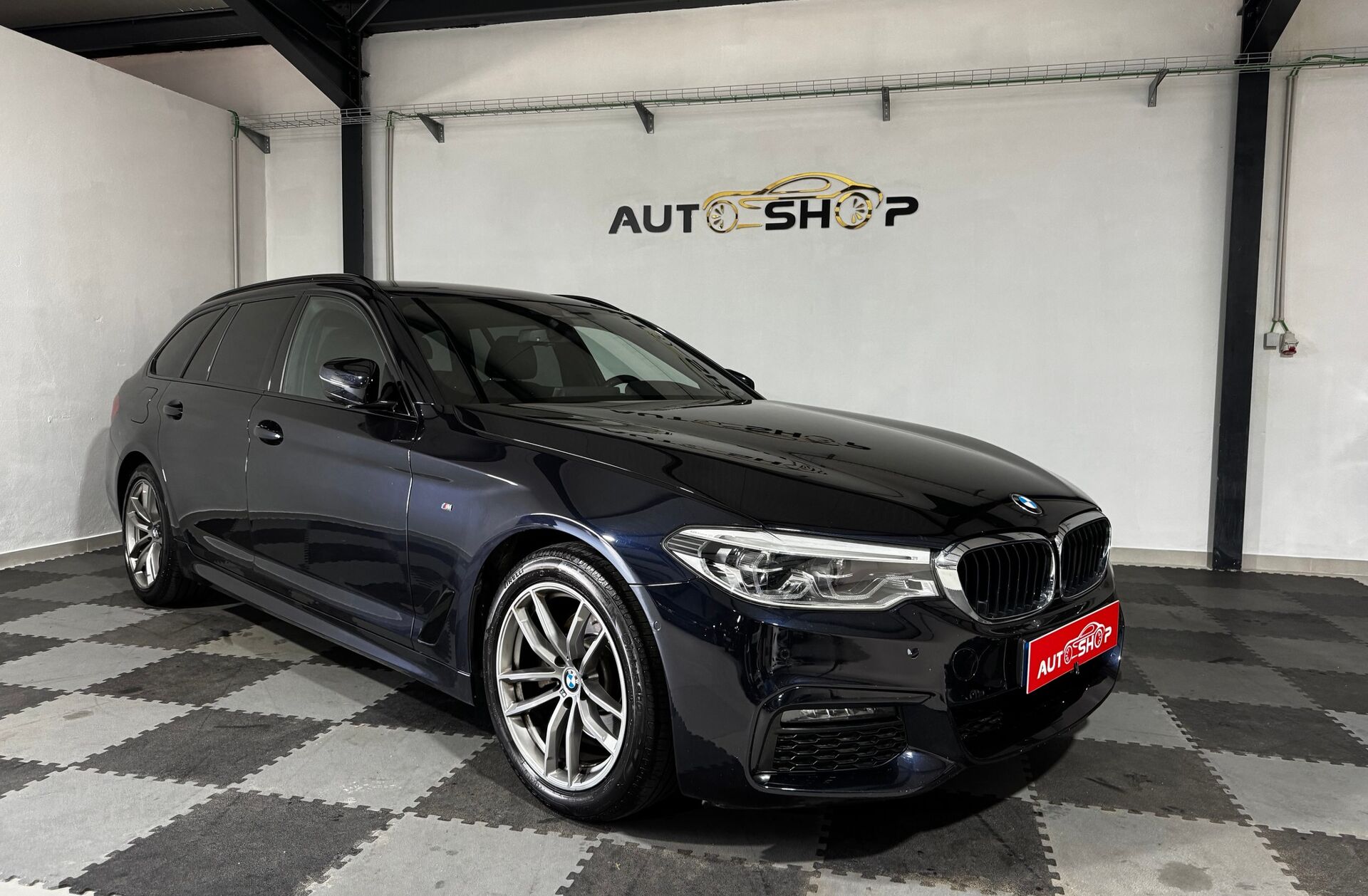 BMW Serie-5 520 d Pack Desportivo M Auto