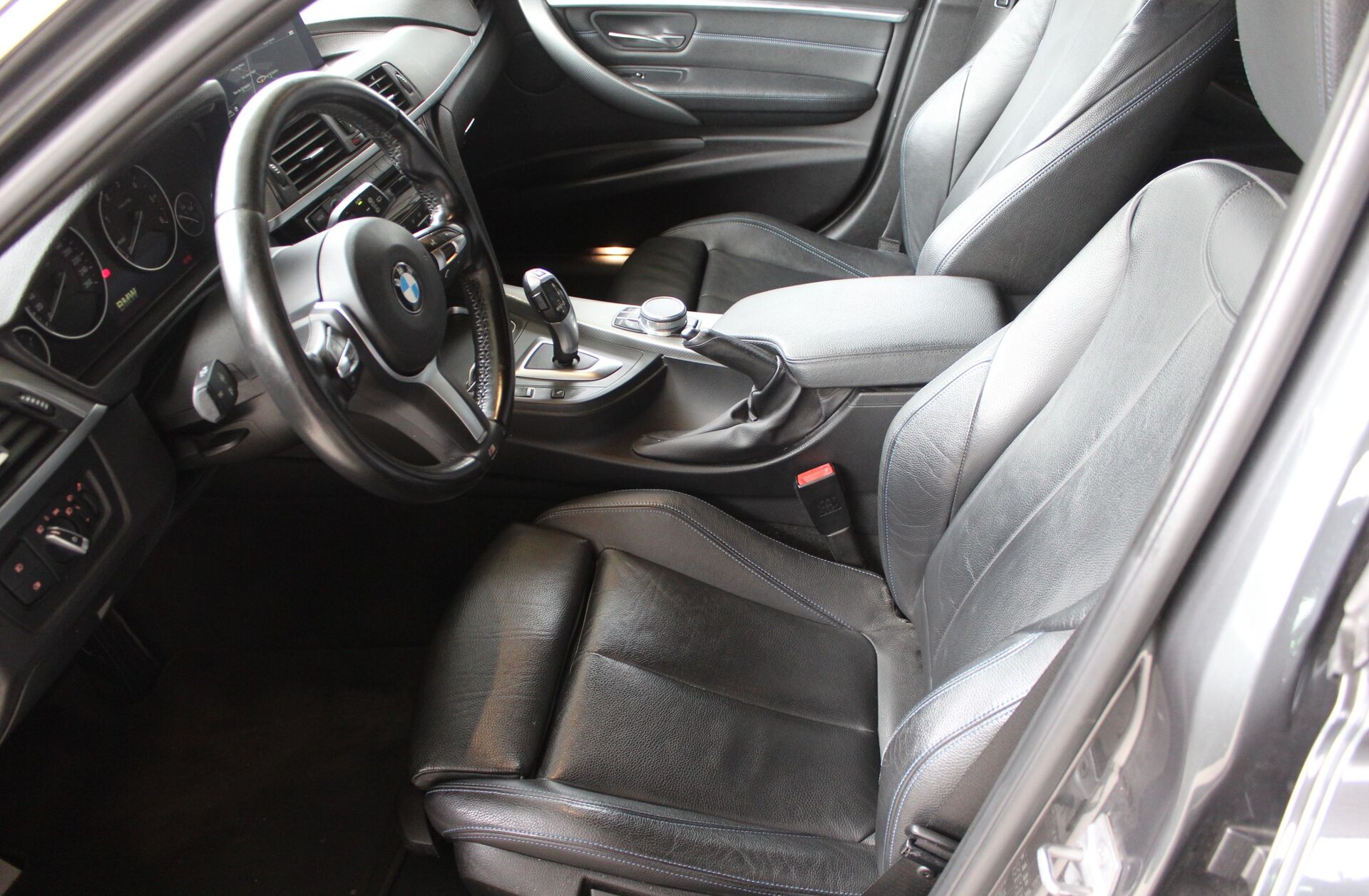 BMW Serie-3 318 d Touring Pack M Shadow Auto