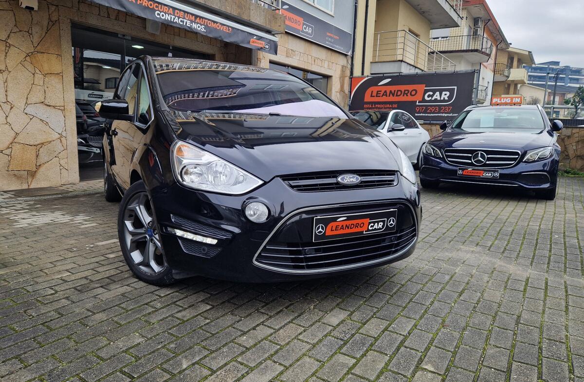 FORD S-MAX 2.0 TDCi Titanium 7L