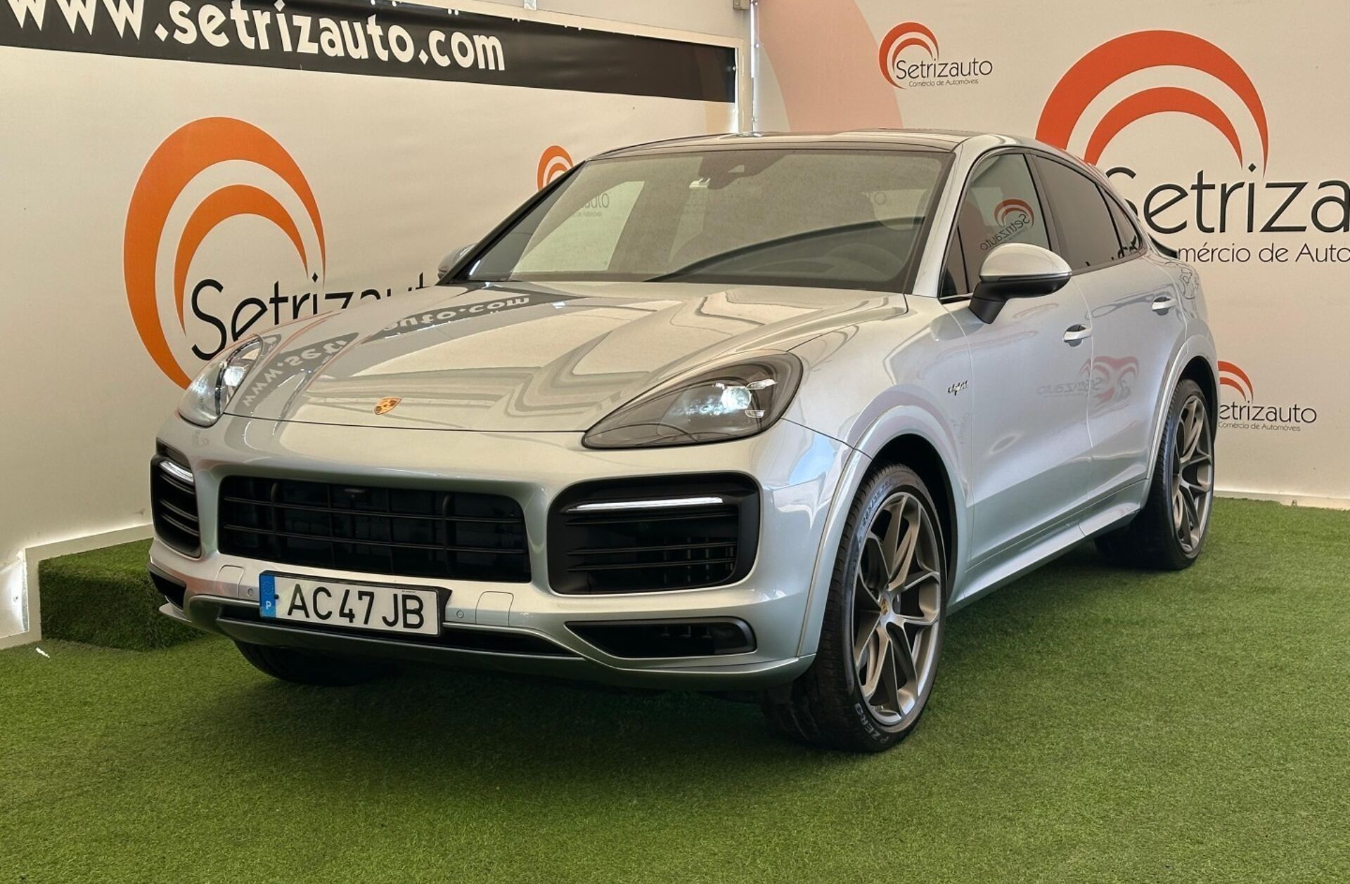 PORSCHE Cayenne E-Hybrid