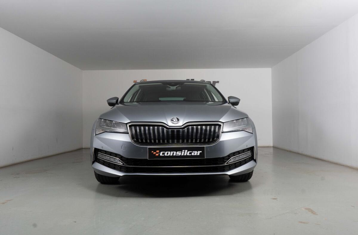 SKODA Superb 1.4 TSI iV Style DSG