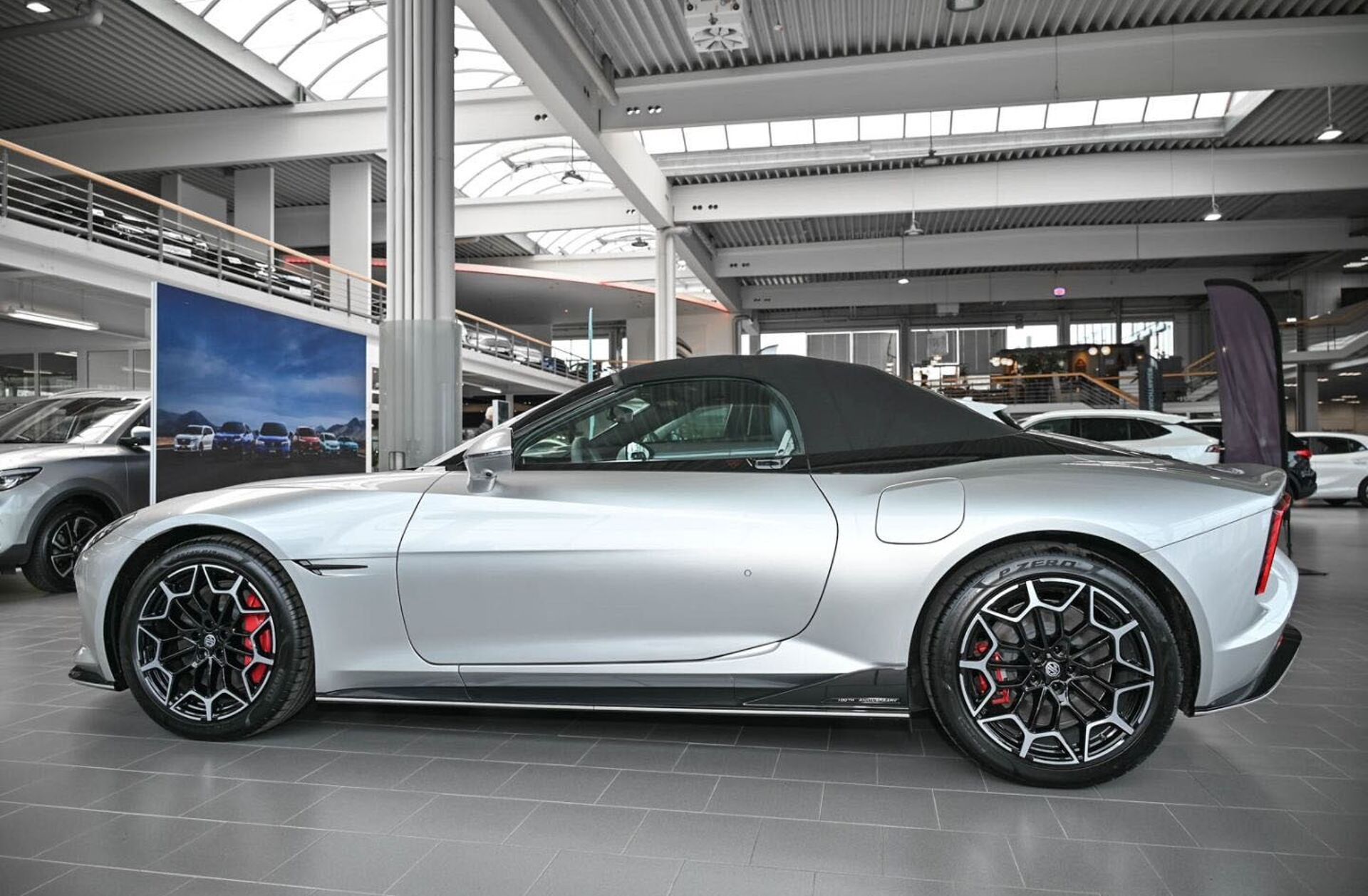 MG ZS 72.6 kWh Luxury