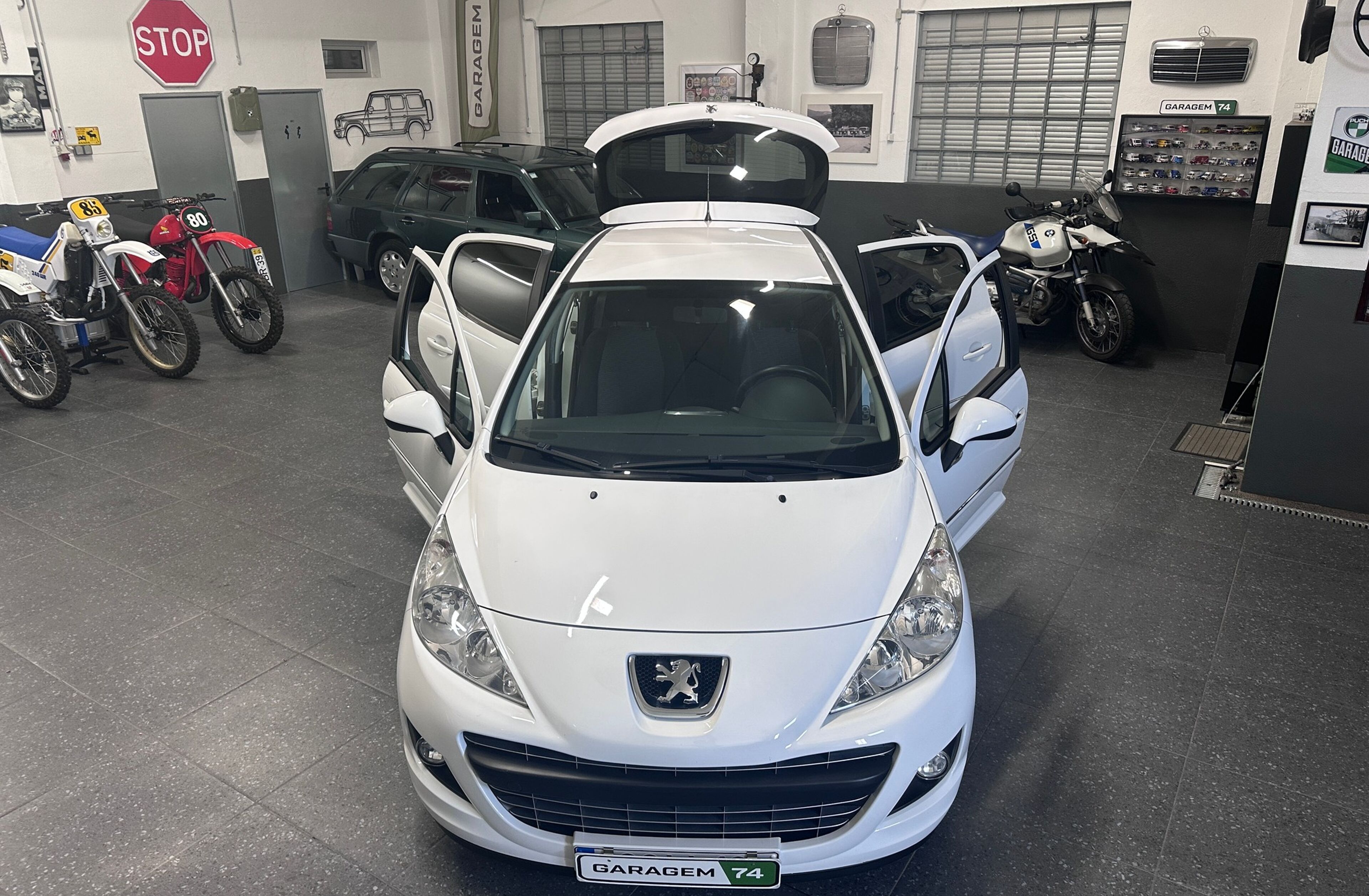 PEUGEOT 207 1.4 16V SE Sportium