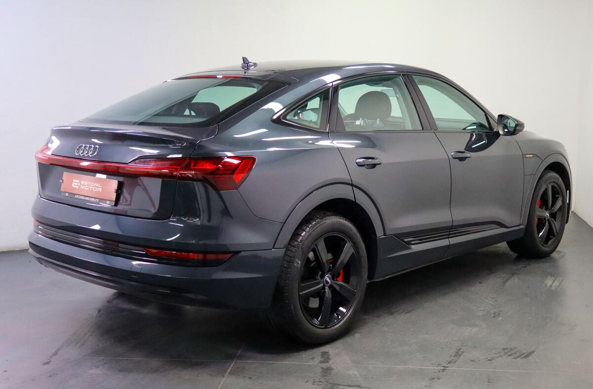 AUDI e-tron 55 quattro Advanced