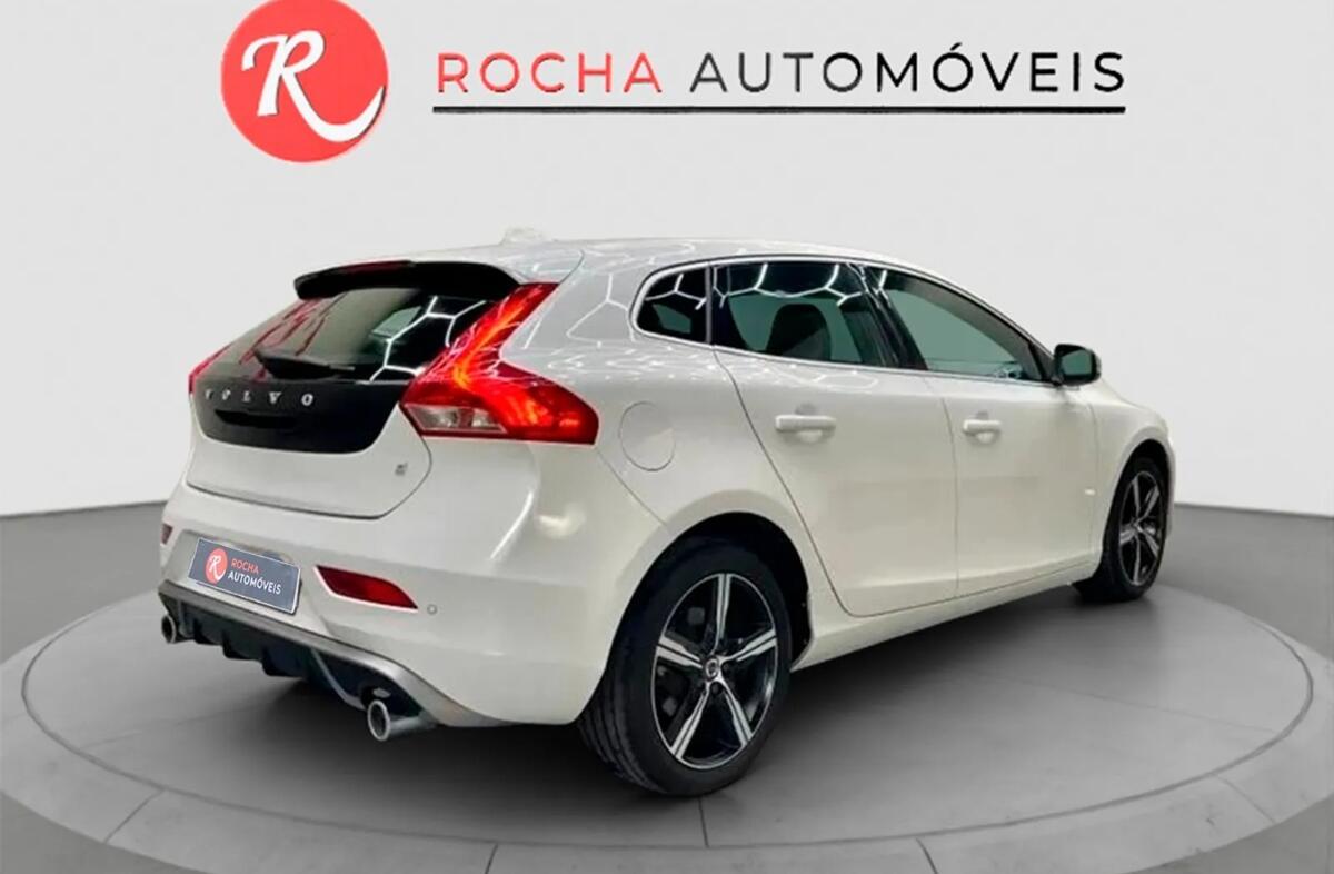 VOLVO V40 2.0 D2 Kinetic