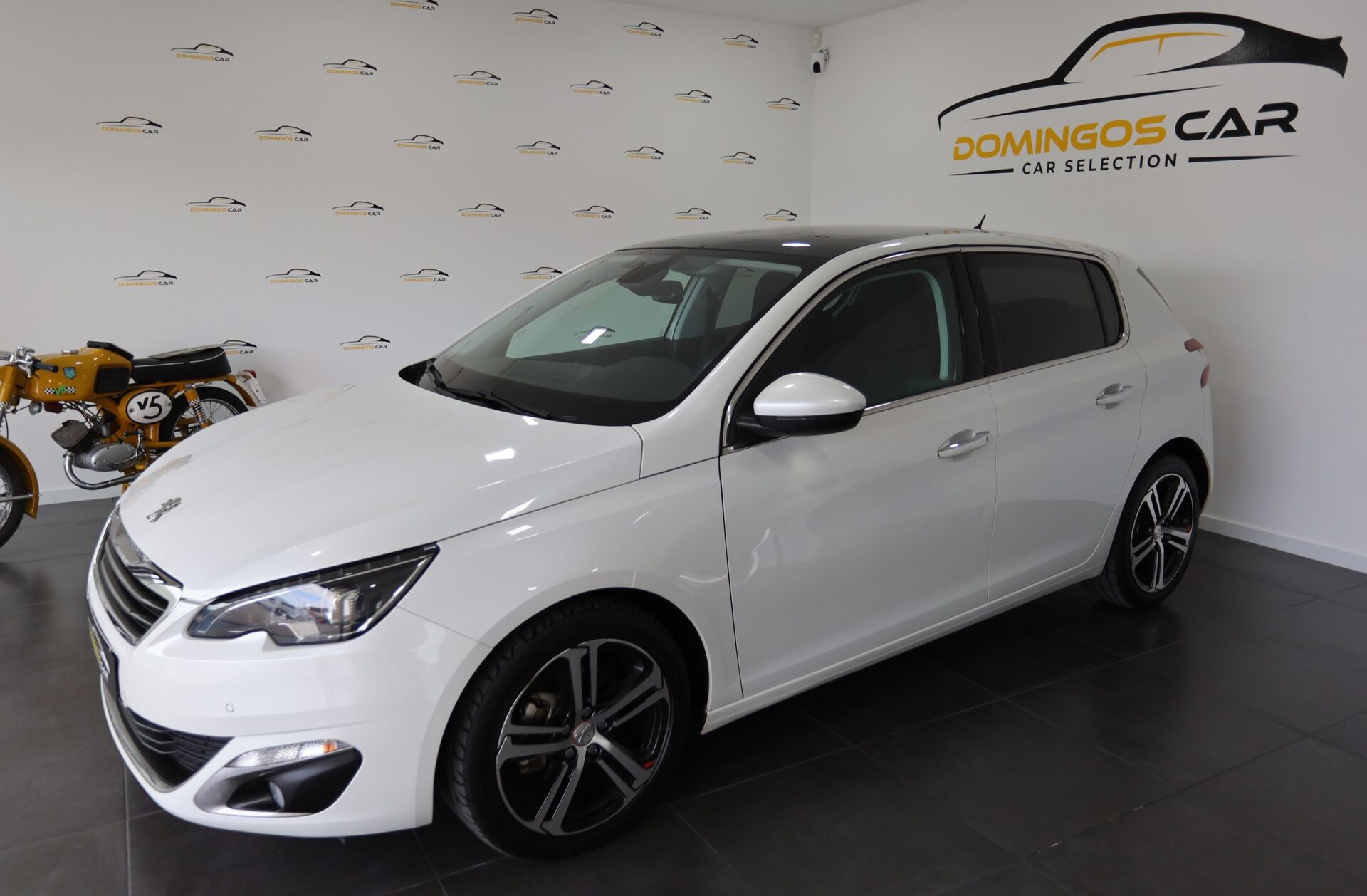 PEUGEOT 308 2.0 BlueHDi Allure J17