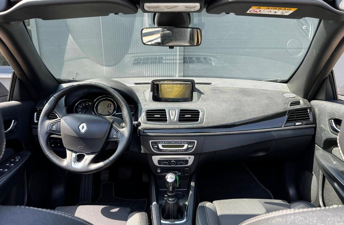 RENAULT Mégane C.C.1.2 TCE Dynamique S SS