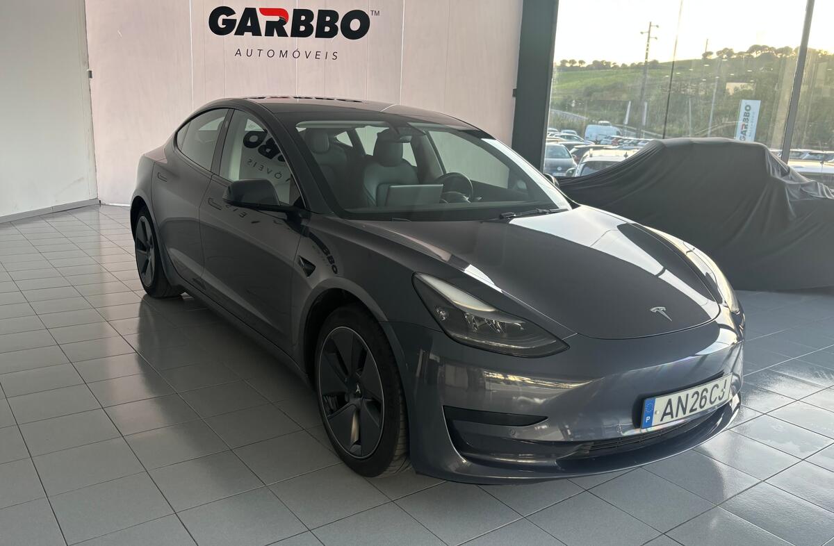 TESLA Model 3 Tração Traseira