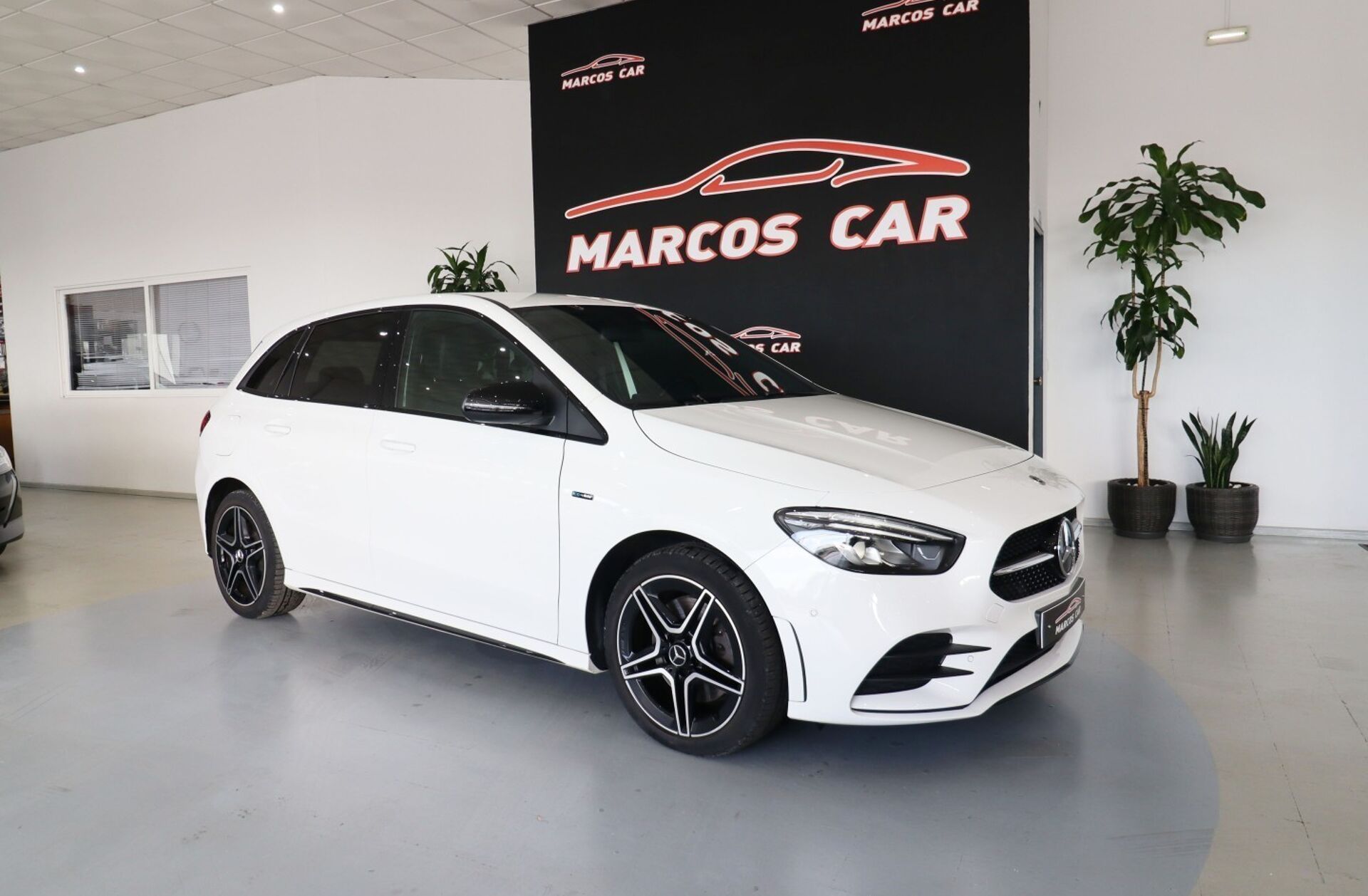 MERCEDES Classe B B 250 e AMG Line