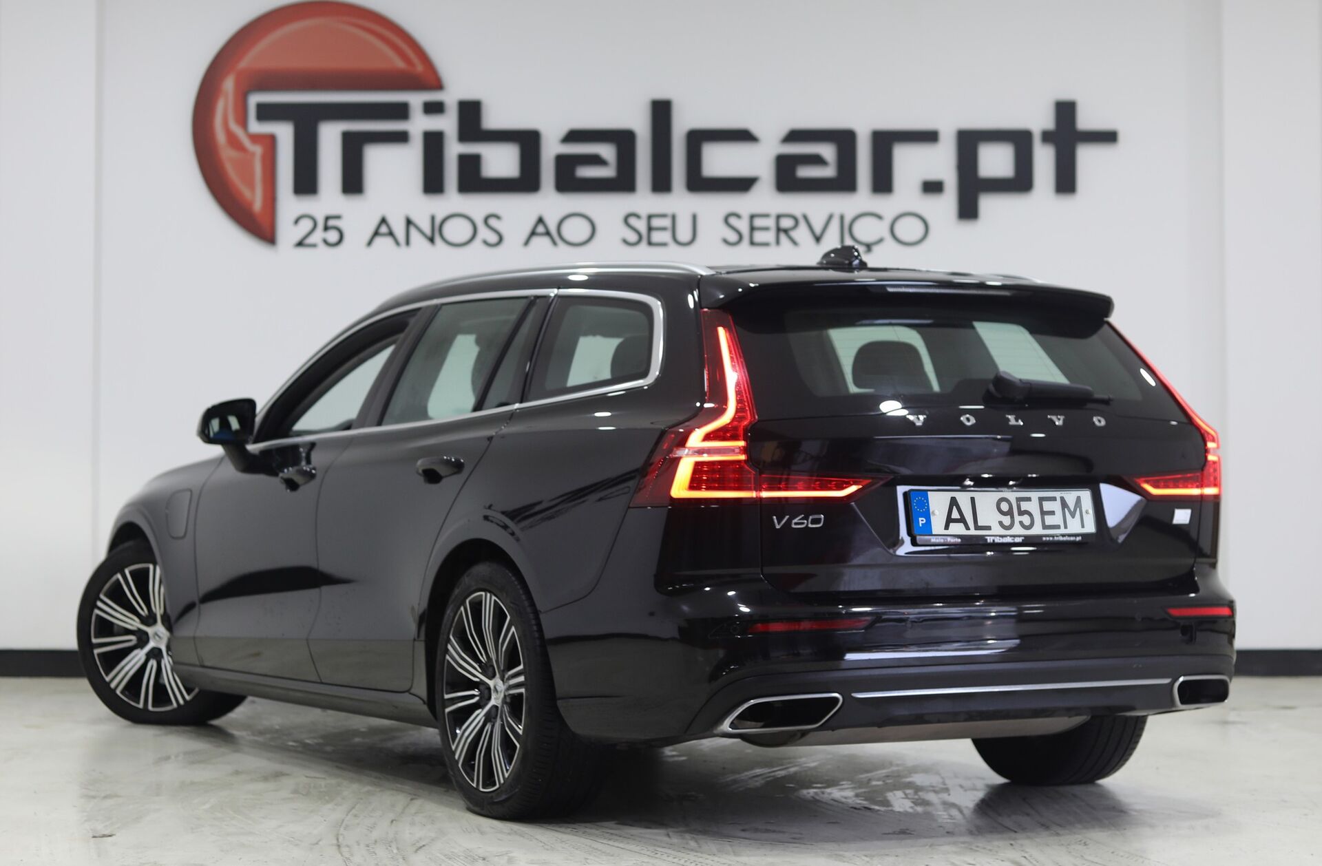 VOLVO V60 2.0 T6 AWD TE Inscription Expression