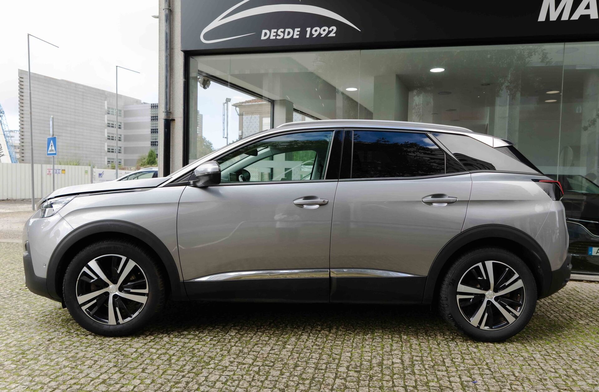 PEUGEOT 3008 1.2 PureTech Allure EAT8