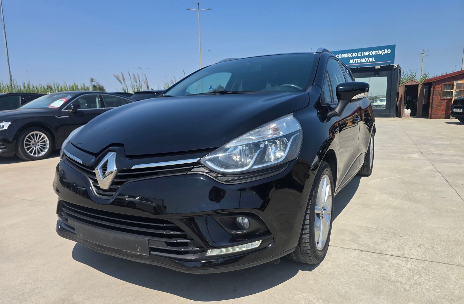 RENAULT Clio 0.9 TCe Limited Edition