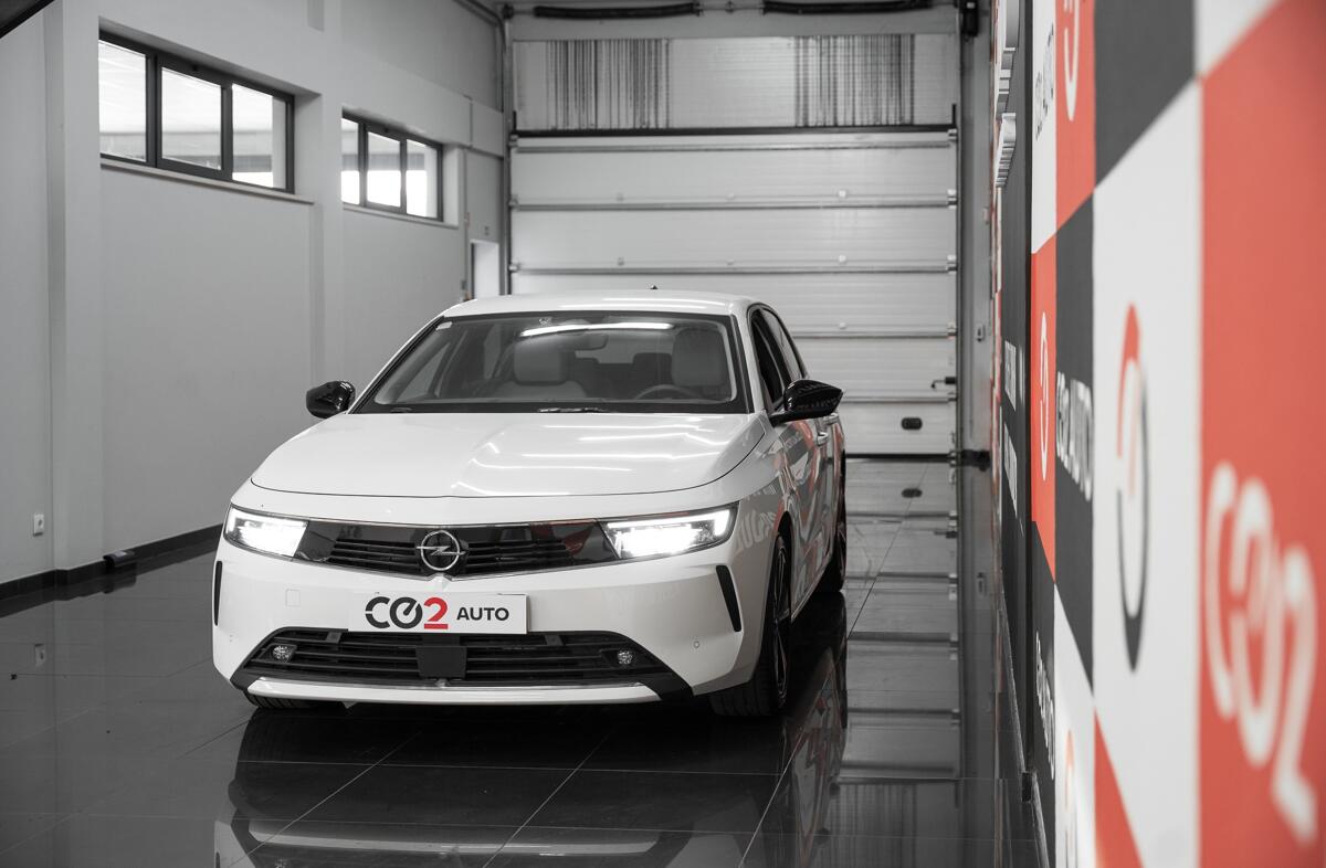 OPEL Astra 1.2 T Elegance