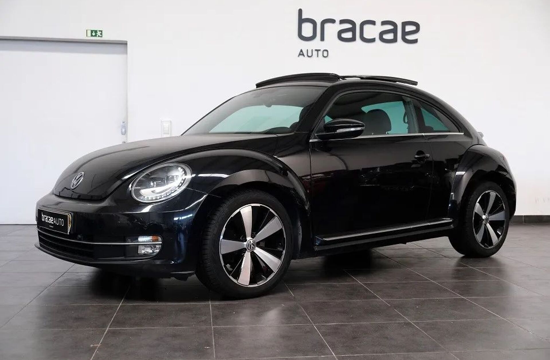 VOLKSWAGEN Beetle 1.4 TSI Sport