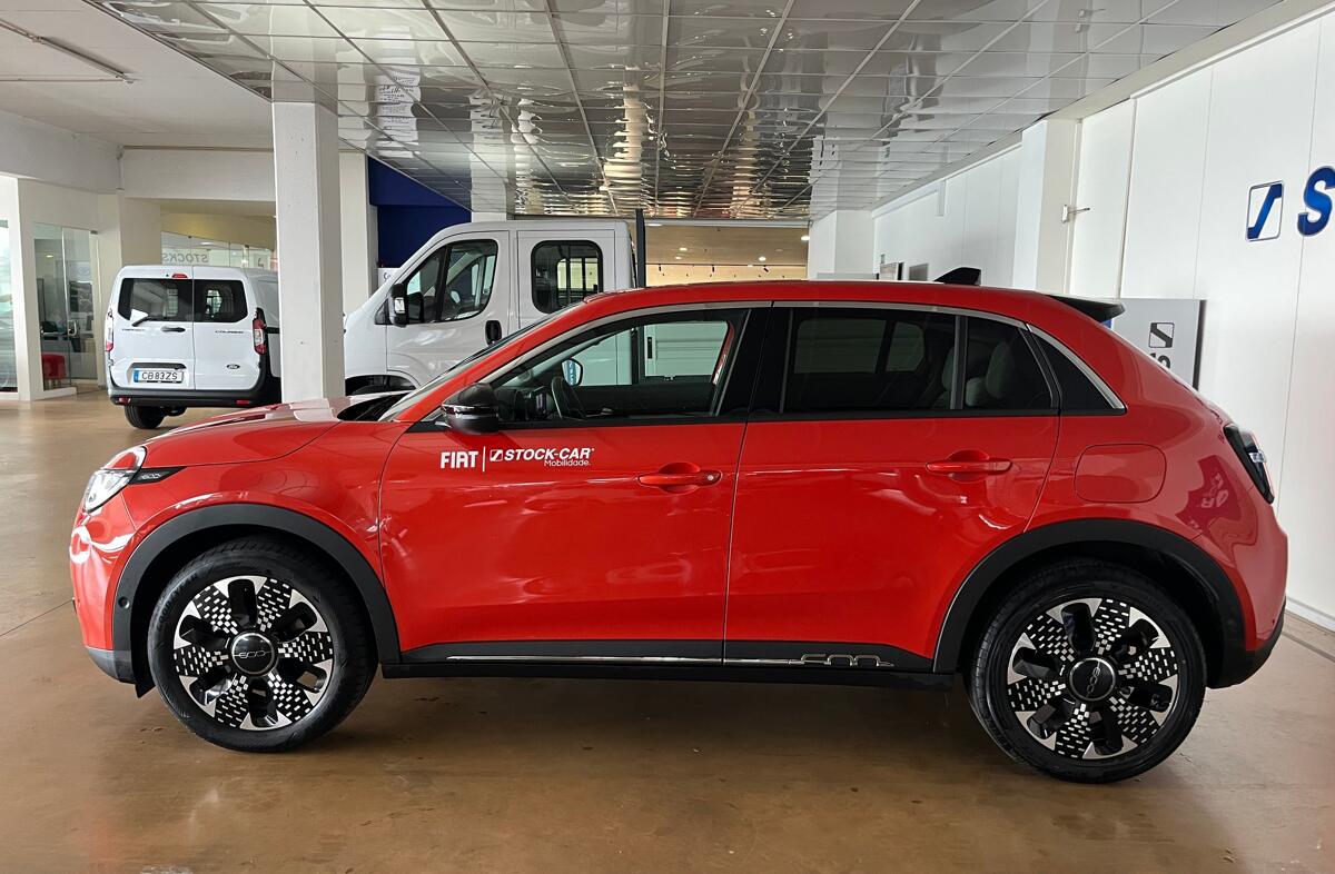 FIAT 600 e 54 kWh La Prima
