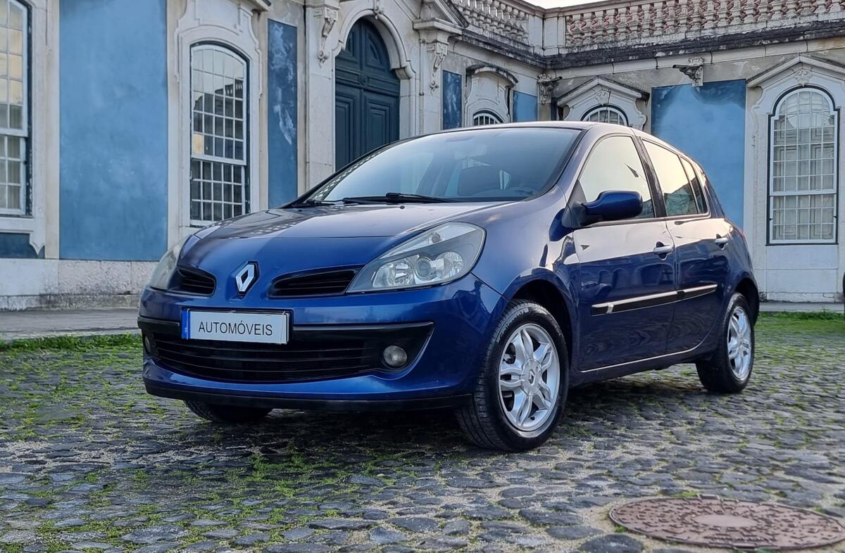 RENAULT Clio 1.2 16V Confort