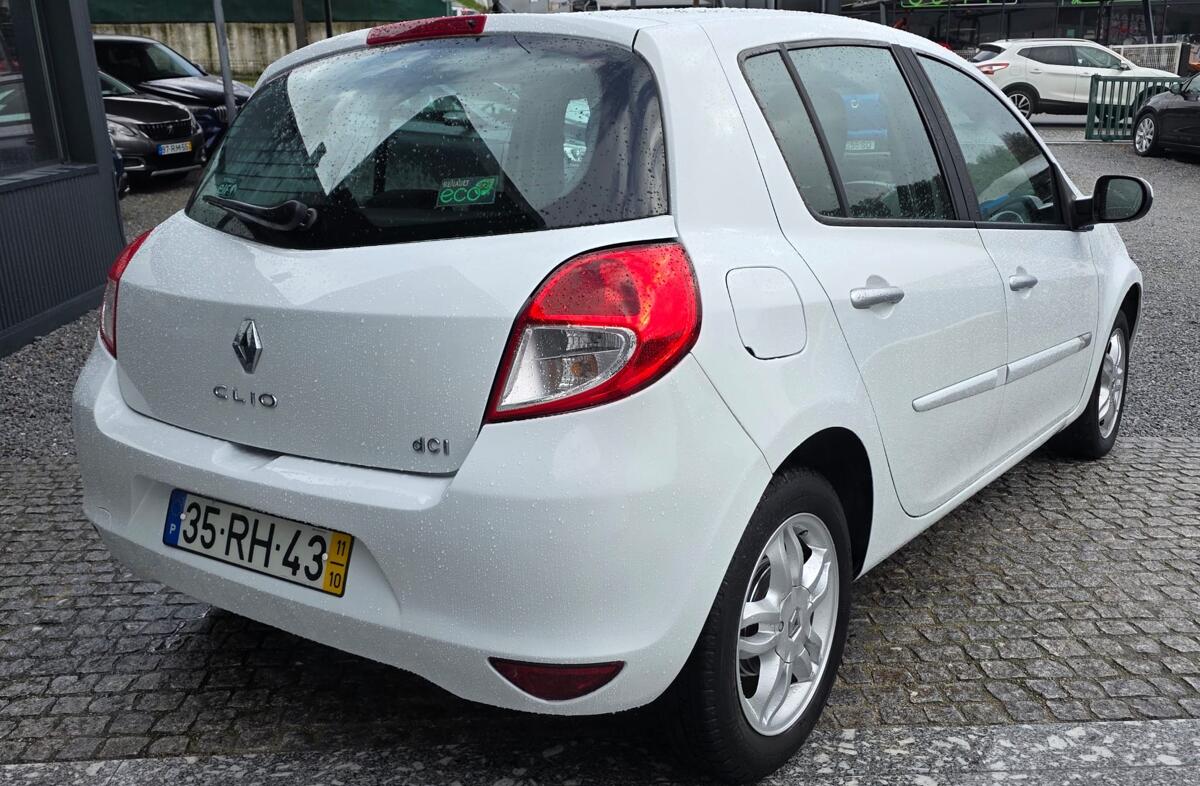 RENAULT Clio 1.5 dCi Dynamique S