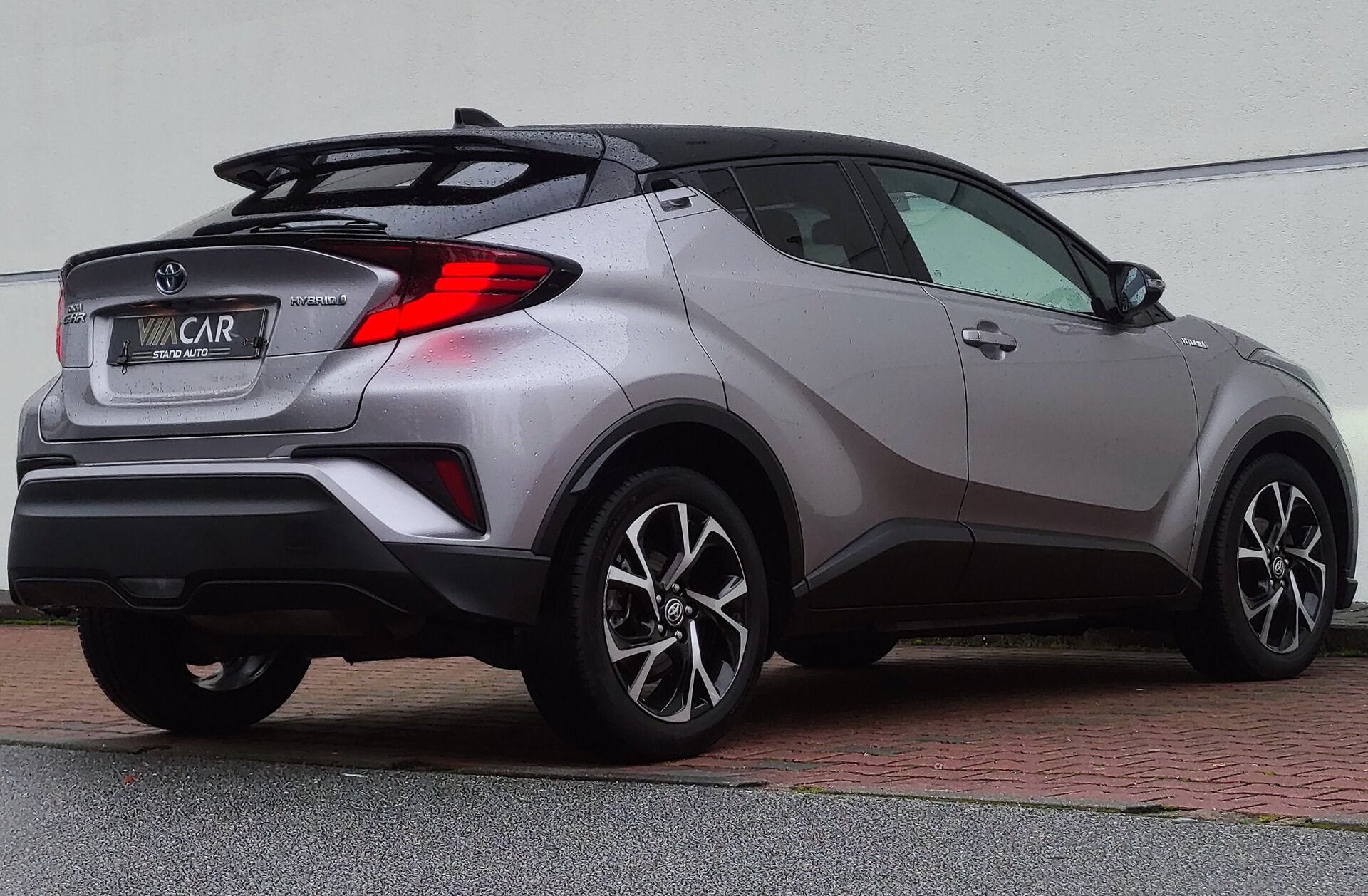 TOYOTA C-HR 1.8 Hybrid Square Collection