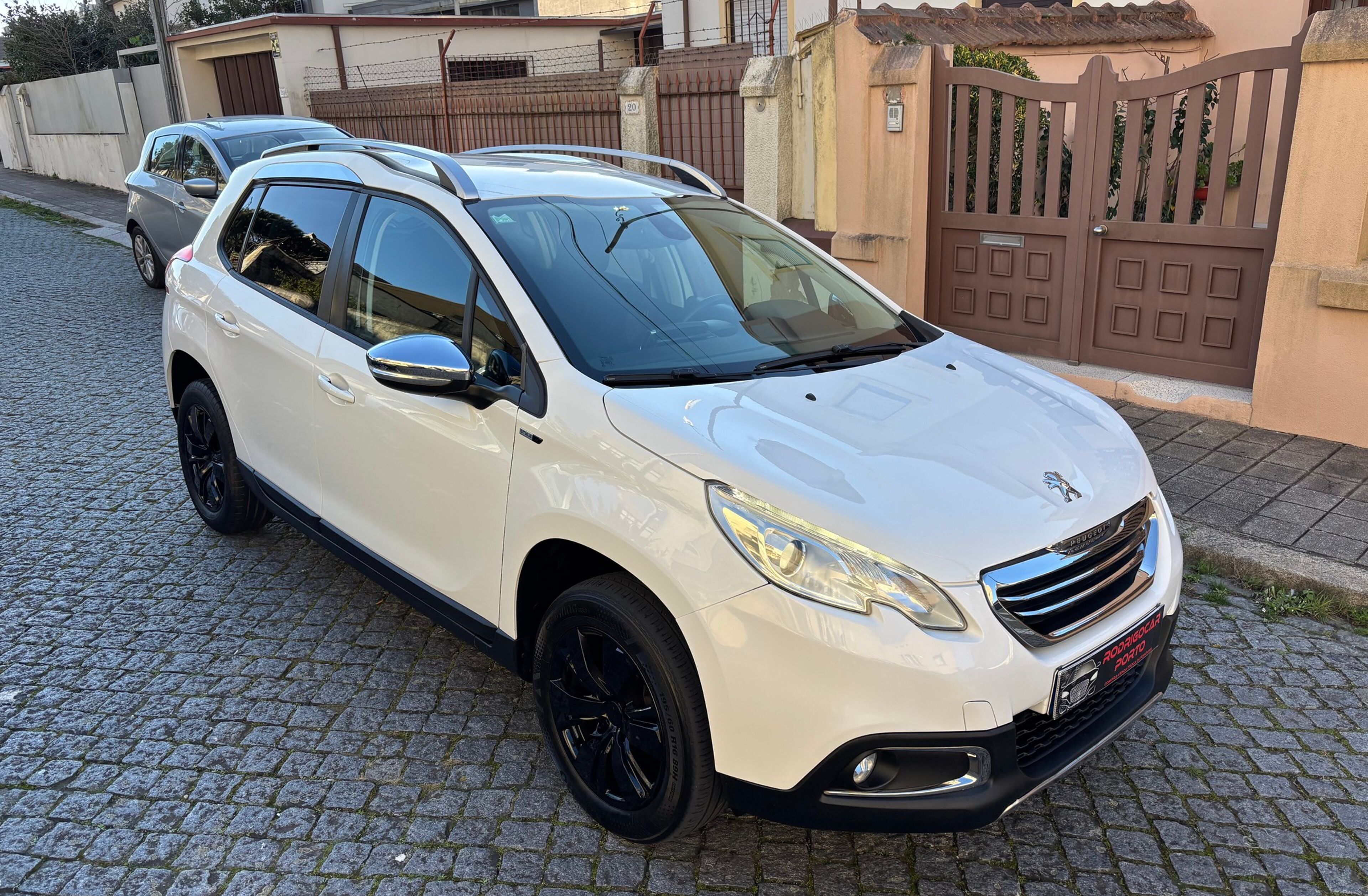 PEUGEOT 2008 1.2 PureTech Style
