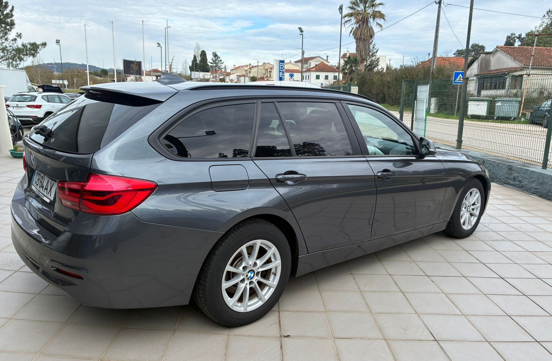 BMW Serie-3 318 d Touring Advantage