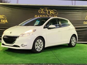 PEUGEOT 208 1.4 HDi Allure