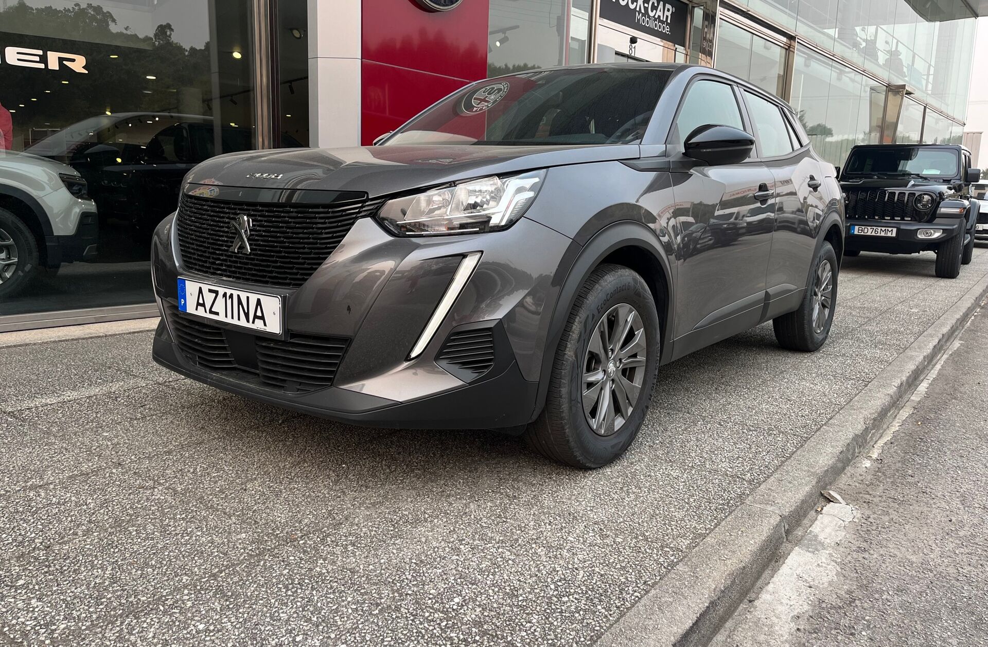PEUGEOT 2008 1.2 PureTech Active Pack