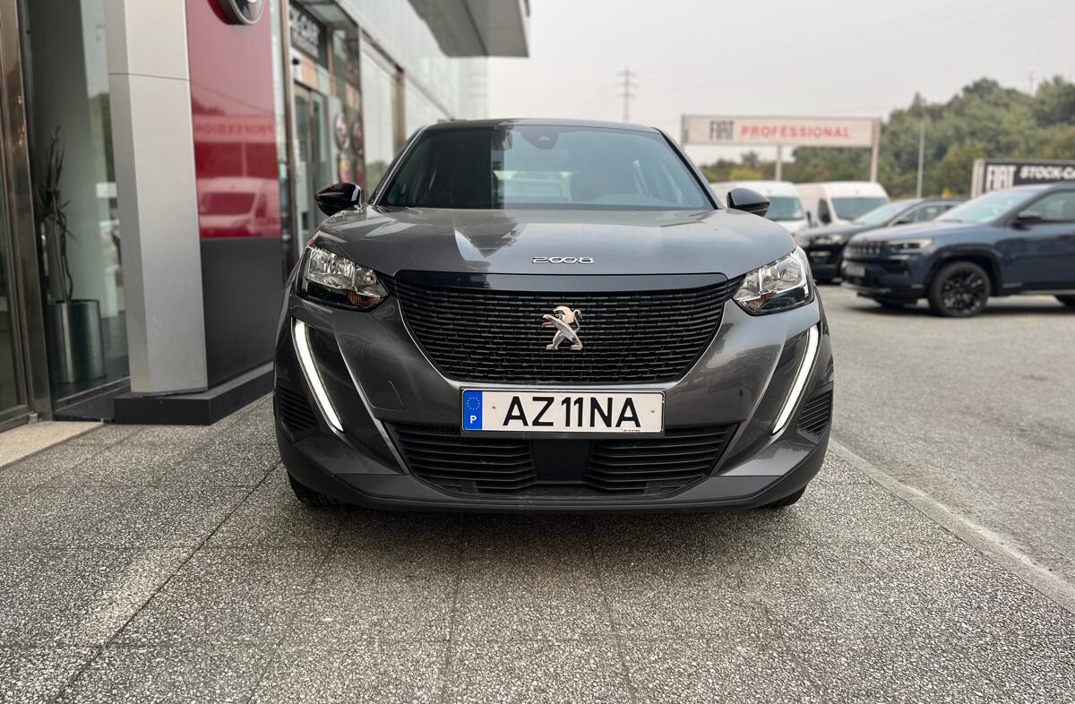 PEUGEOT 2008 1.2 PureTech Active Pack