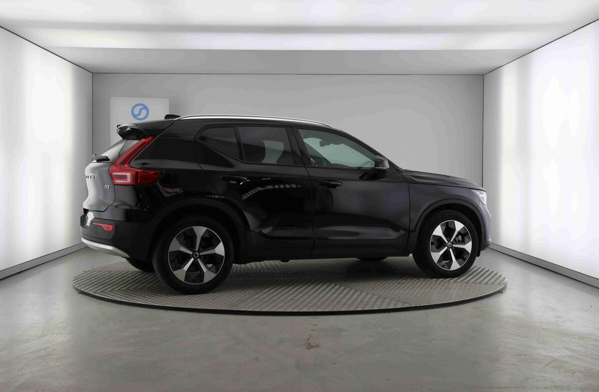 VOLVO XC40 2.0 B3 Core