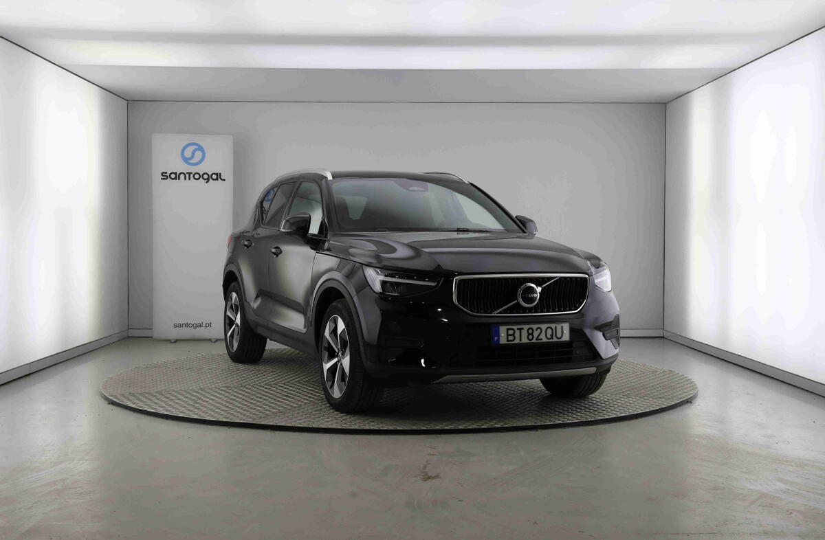 VOLVO XC40 2.0 B3 Core