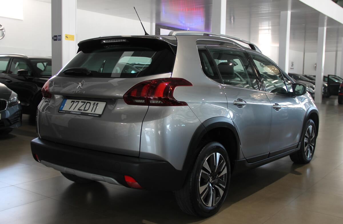PEUGEOT 2008 1.5 BlueHDi Allure
