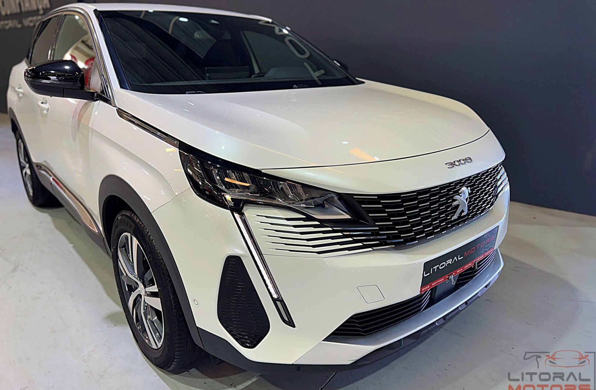 PEUGEOT 3008 1.2 PureTech Allure Pack EAT8