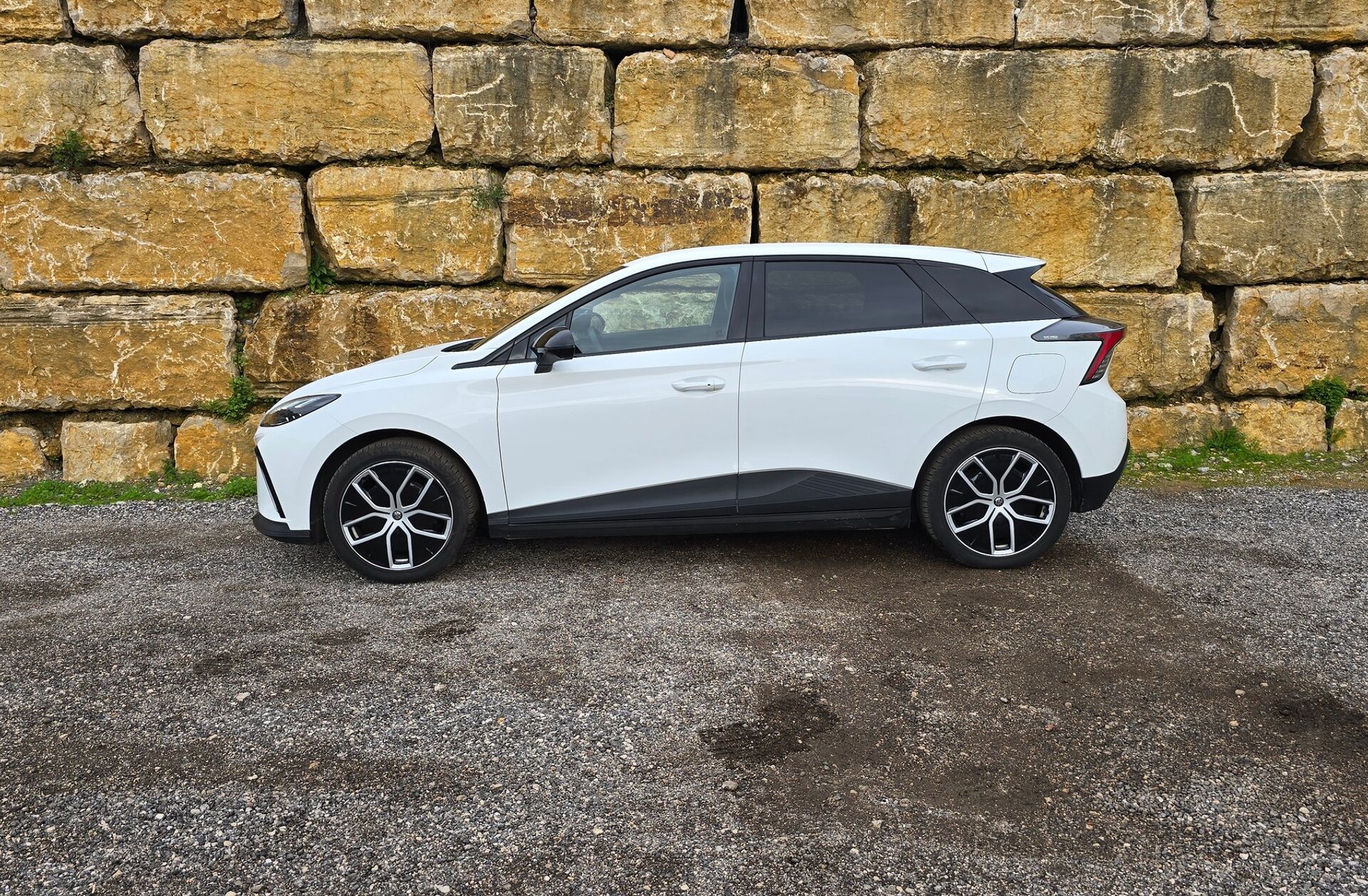 MG MG4 64 kWh Luxury