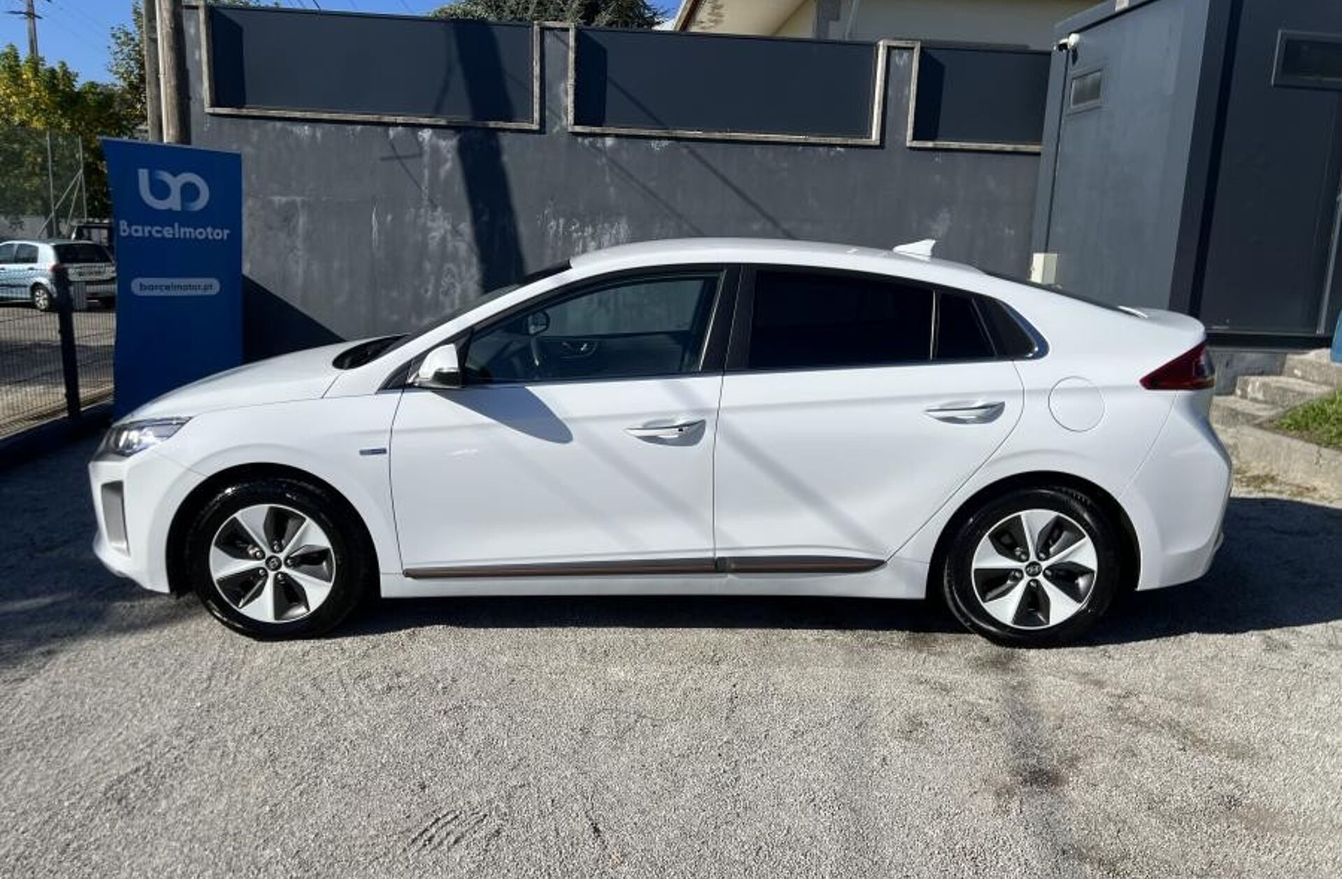 HYUNDAI Ioniq EV 28kWh Eletric Tech